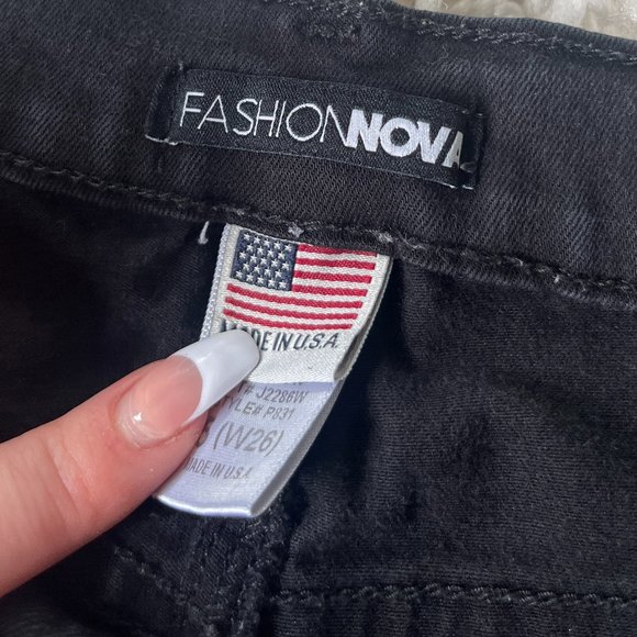LIKE NEW Size 5/26 FashionNova Black Canopy Skinny Jeans - Picture 5 of 8